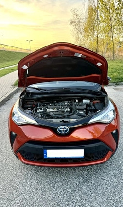 Toyota C-HR cena 114000 przebieg: 52000, rok produkcji 2020 z Warszawa małe 137